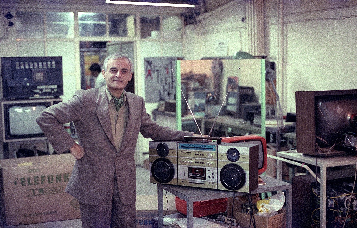 1980 First prototypes of the Telefunken stereo set model in the test room