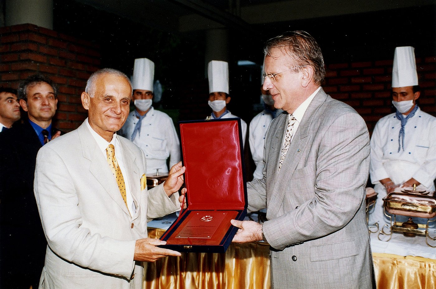 1999 Award for the opening of the TOFAŞ MUSEUM at the Bursa Archaeological Museum