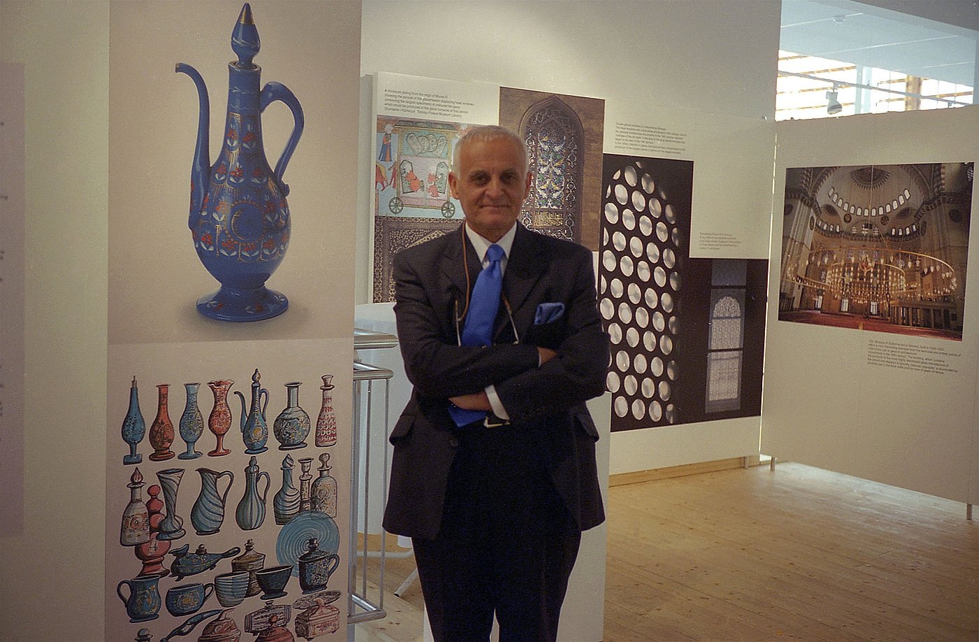 2000 Design Coordinator of the GLASS EXHIBITION at the Expo Hannover Turkey Pavilion