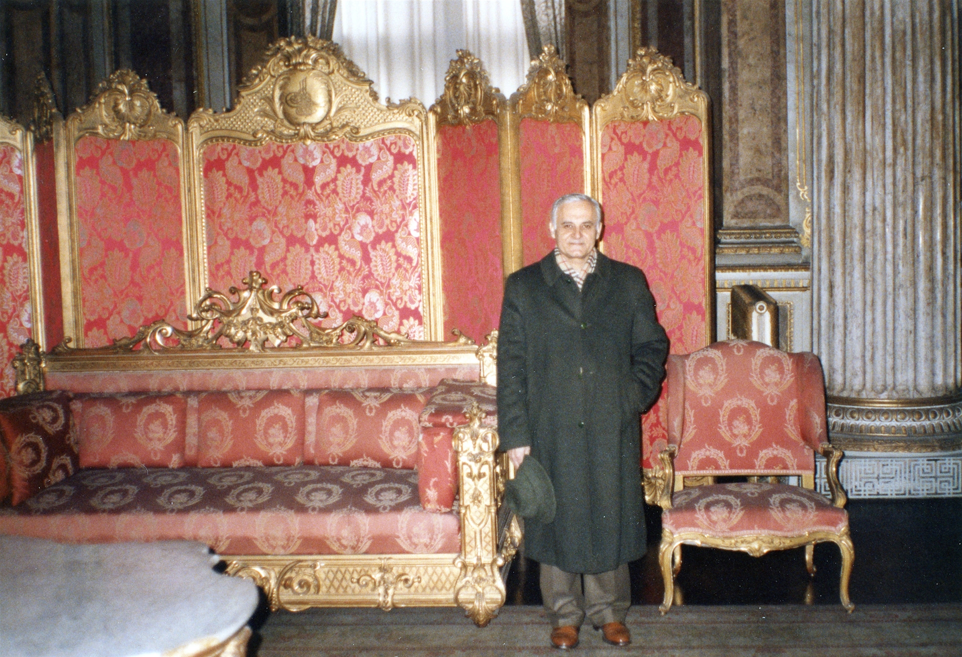 1995 TRT Dolmabahçe Sarayı belgeseli çekimlerinde