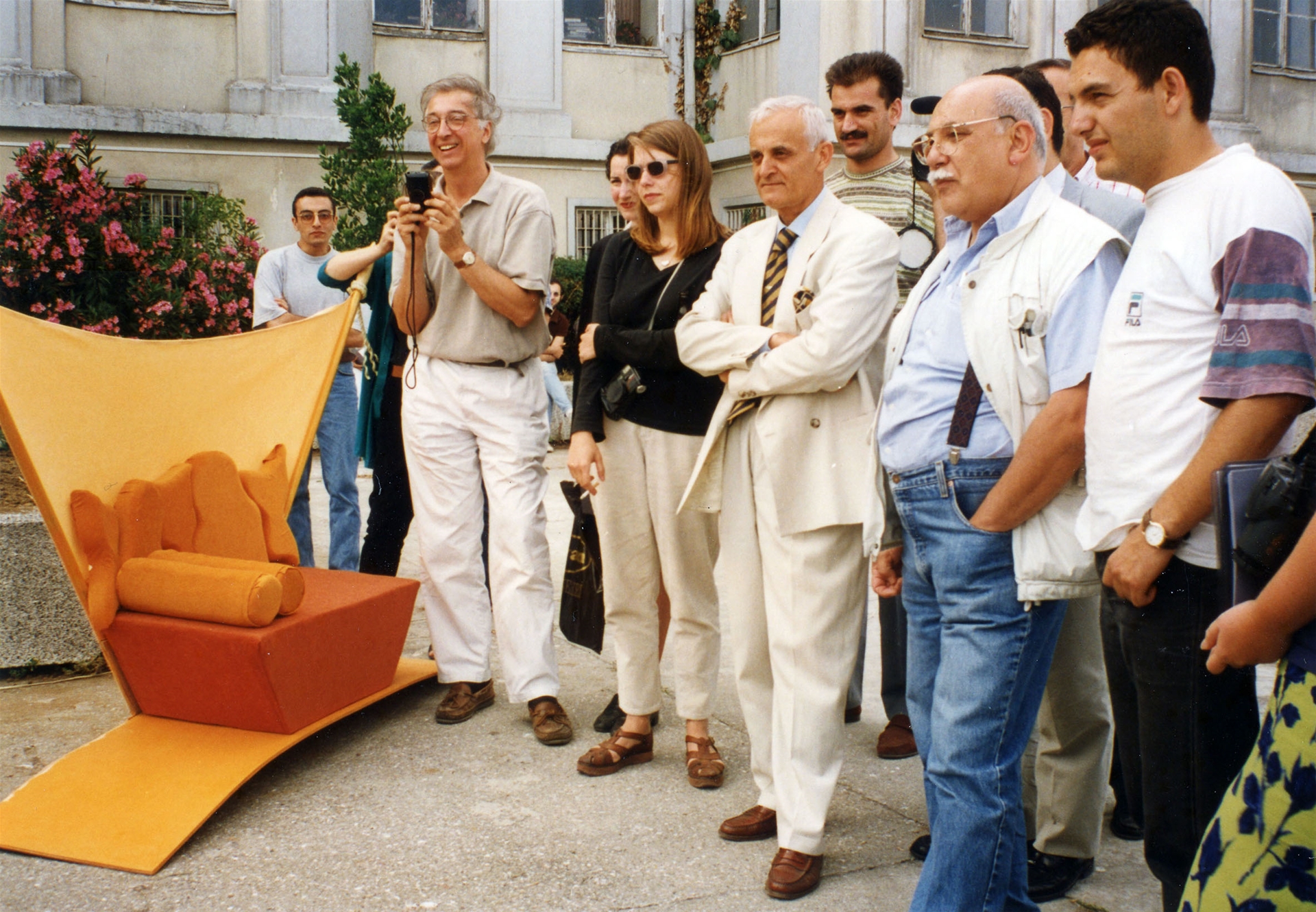 1996 MSÜ-New York Pratt Üniversitesi ve Ayşe Birsel ile Divan Chair Projesi Ödül töreni